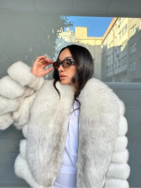 Luxury White Genuine Fox Fur Bomber Jacket NWOT - Picture 5 of 9